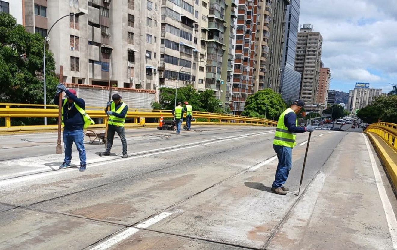 ELEVADO LOS RUICES