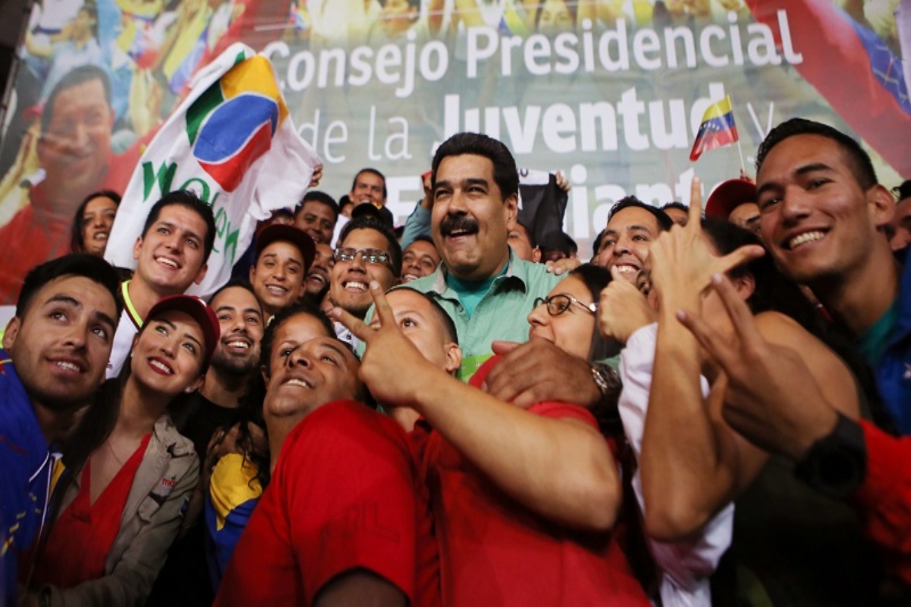 Maduro con Juventud