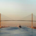 Egipto firma acuerdos con China por $1.000 millones para proyectos en el canal de Suez