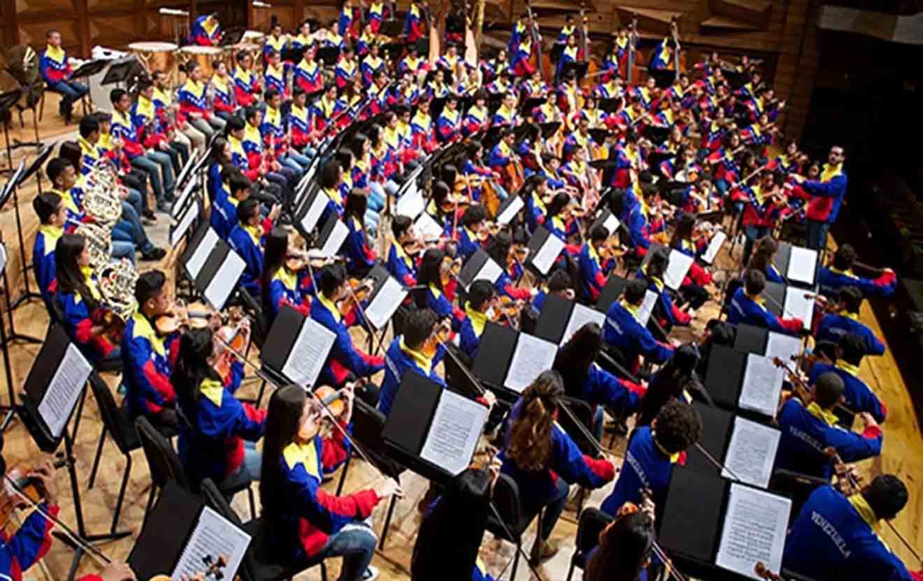 Sistema de Orquestas de Venezuela competirá en los premios Latin Grammy 2024