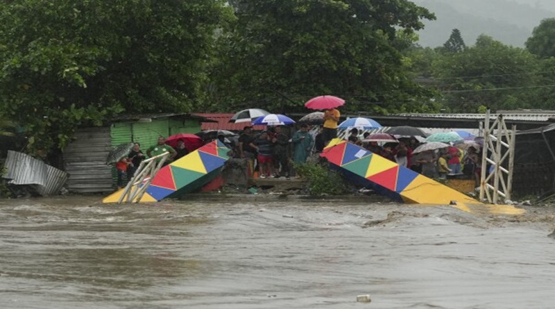 tormenta-tropical-Sara-en-Honduras