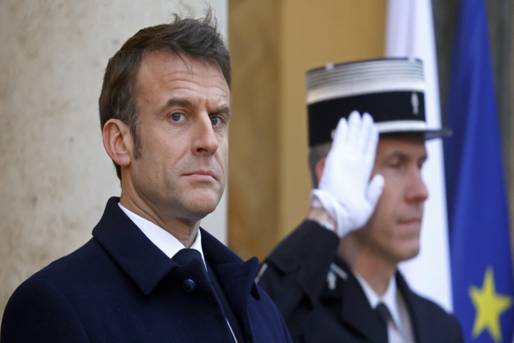 Macron (3)