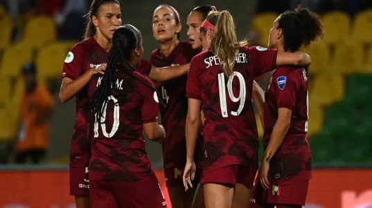 vinotinto-femenina-