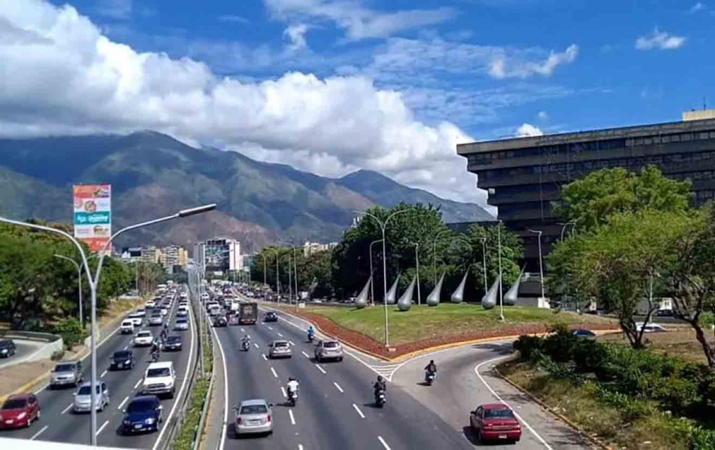 Autopista-Gran-Caqcique-Guaicaipuro