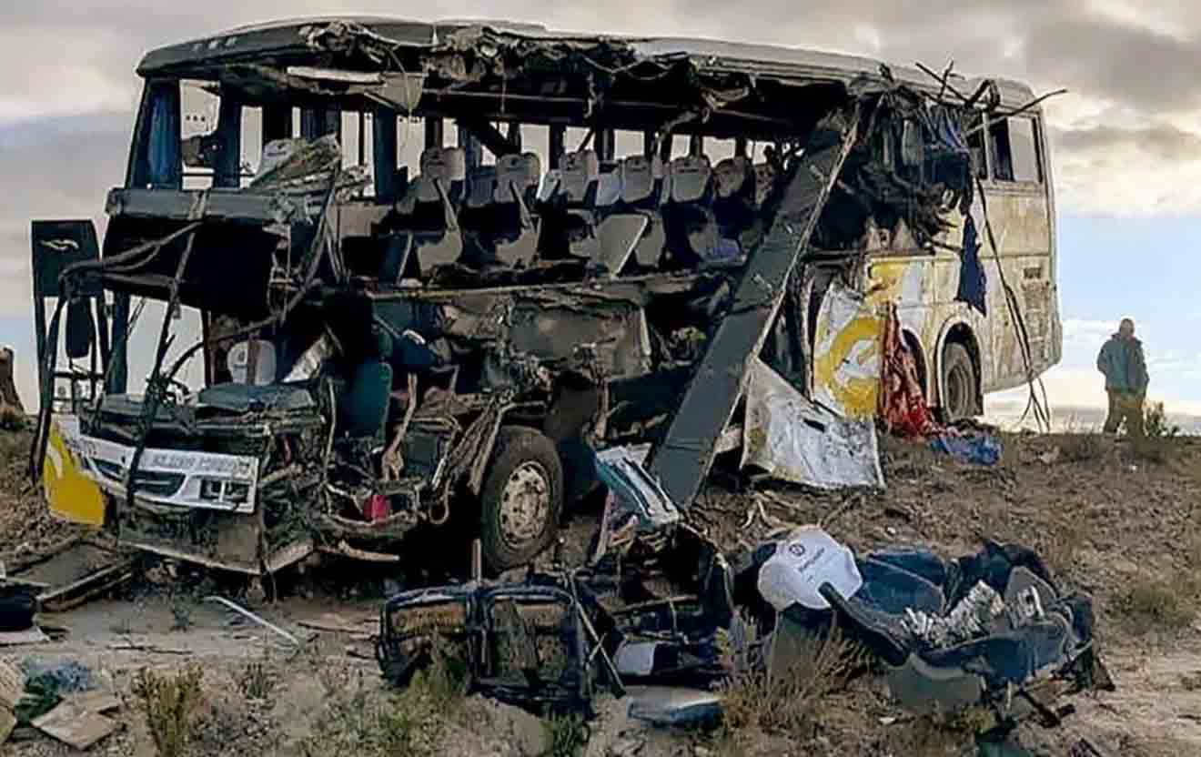 Bolivia15 personas fallecieron por accidente de tránsito