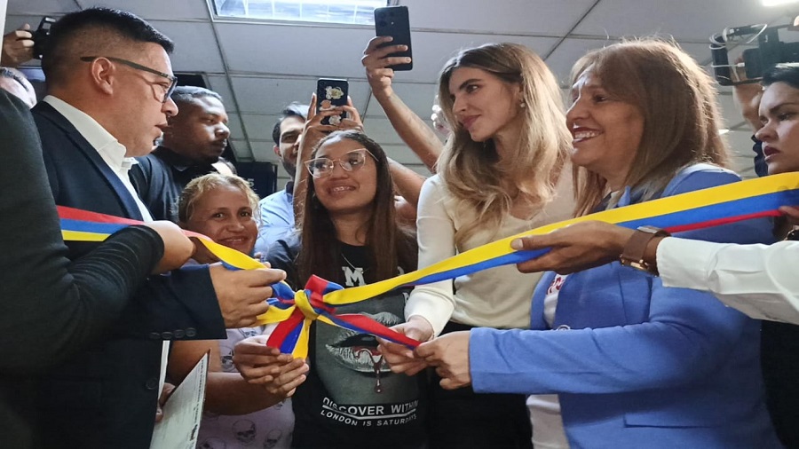 inauguran-oficina-de-atencion-integral-al-migrante-en-caracas-41993