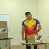 votación