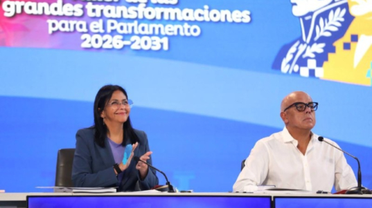 delcy-rodriguez-en-taller-de-las-7t-con-jorge-rodriguez-cortesia-43371