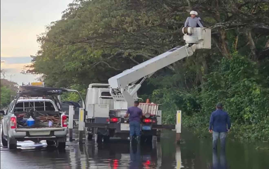 CANTV reestablece servicio tras lluvias