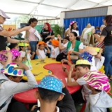 Filven niñas y niños
