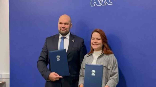 JPSUV y Guardia Joven de Rusia Unida firmaron acuerdo educativo