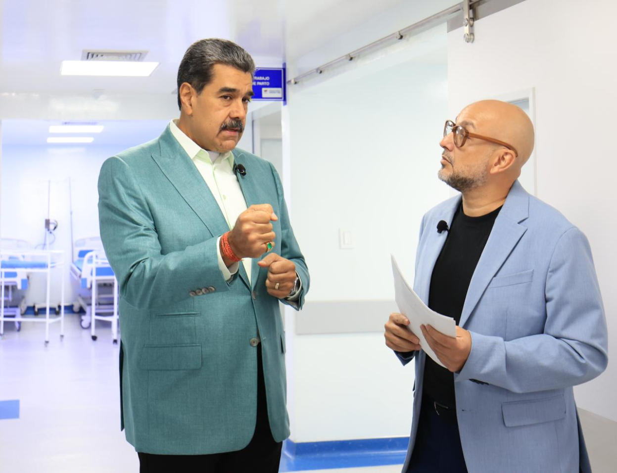 photo_4920731863844850576_y