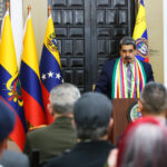 Jefe de Estado: «El pueblo grita, dudar es traición»