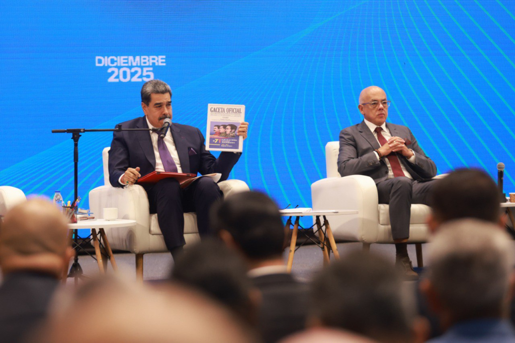 photo_5026171416881072982_y