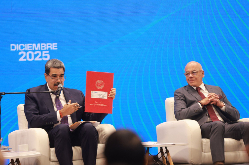 photo_5026171416881072986_y