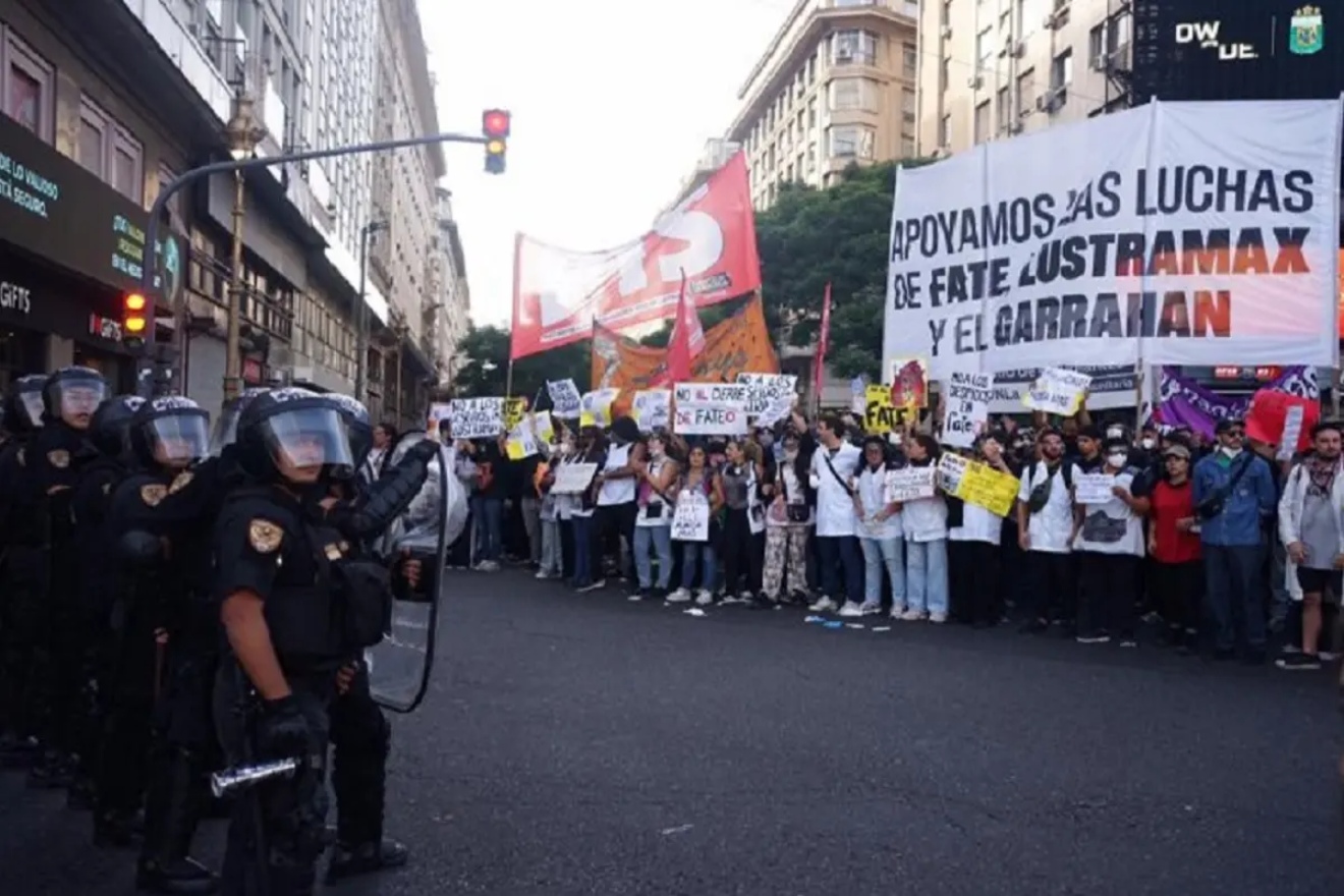 argentina-obelisco-buenos-aires-protesta-reforma-laboral-foto-la-izquierda-diario