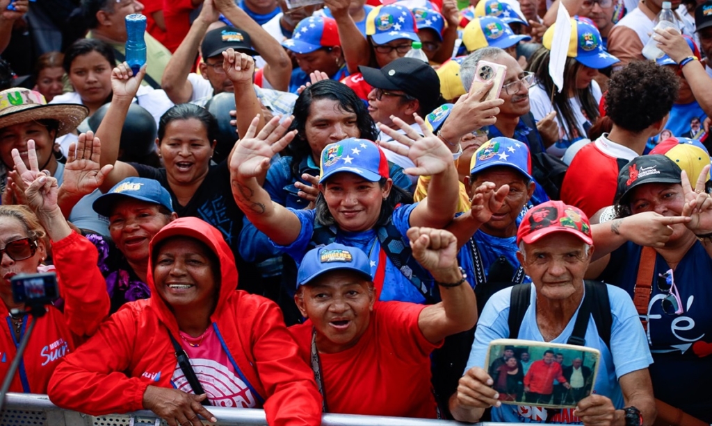 photo_4976656117609991239_w