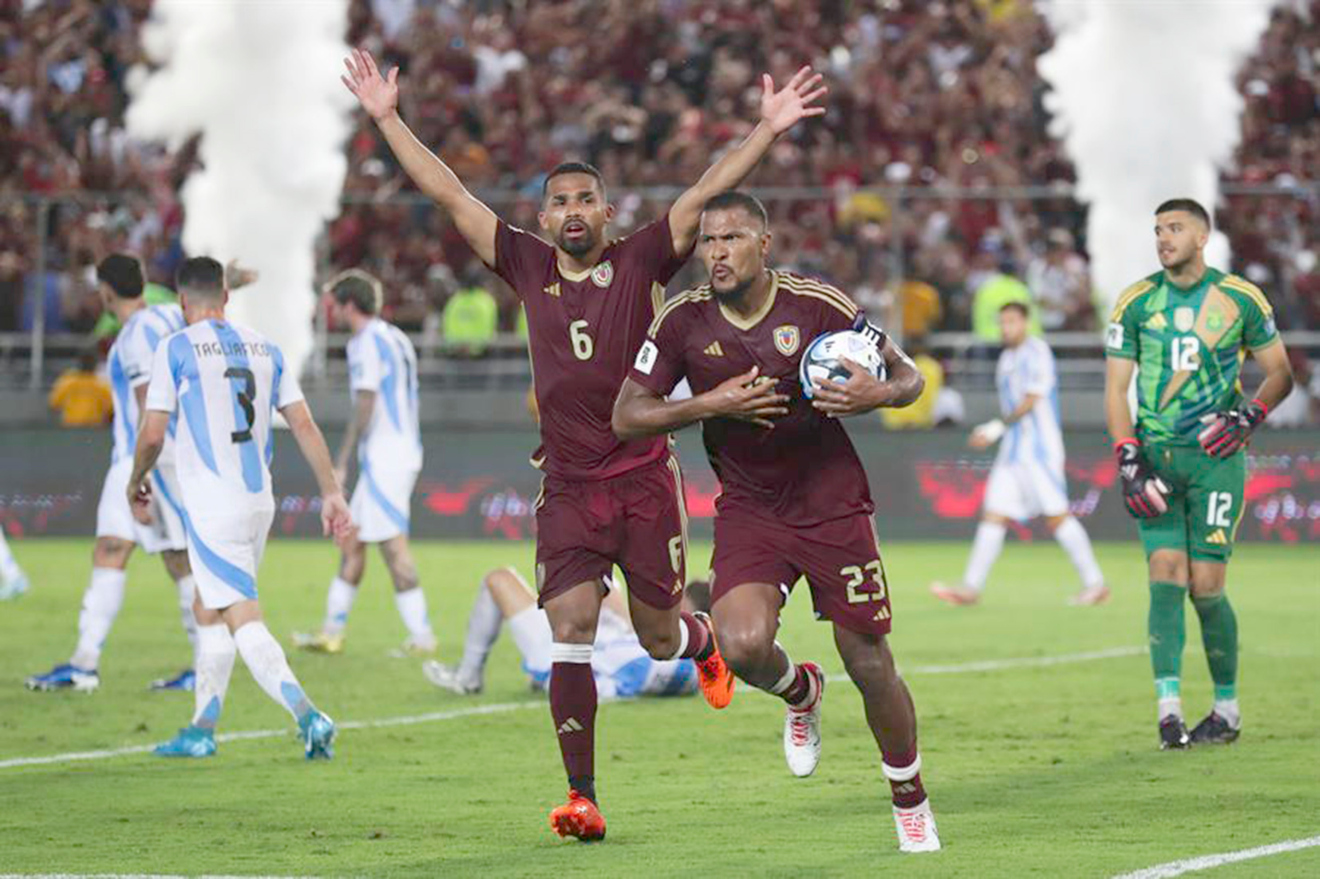 vinotinto-salomon-futbol