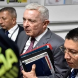 uRIBE vÉLEZ