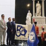 SELA conmemora su 50.° aniversario con ofrenda floral al Libertador Simón Bolívar