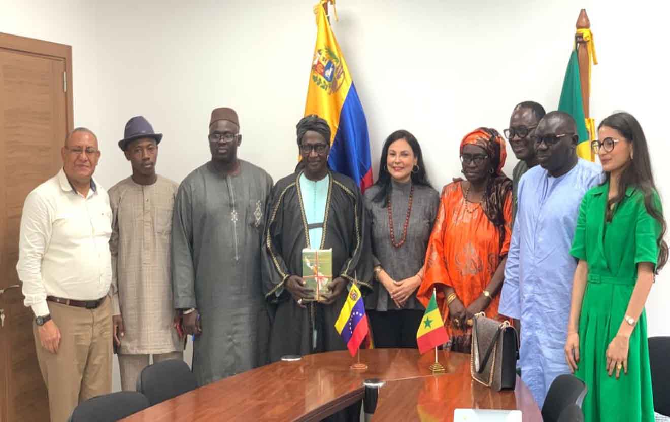 Venezuela y Senegal profundizan acercamiento cultural