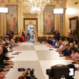 photo_4983251563879009094_y