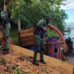 FANB destruye cinco embarcaciones usadas para minería ilegal en Bolívar