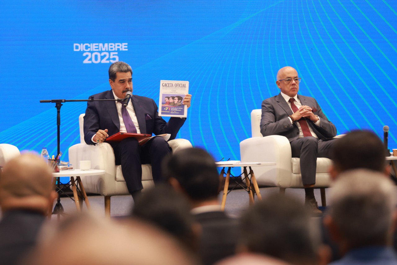 photo_5026171416881072982_y