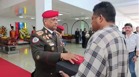 funeral-por-24-soldados-venezolanos-muertos-en-ataque-de-eeuu-cortesia-54385