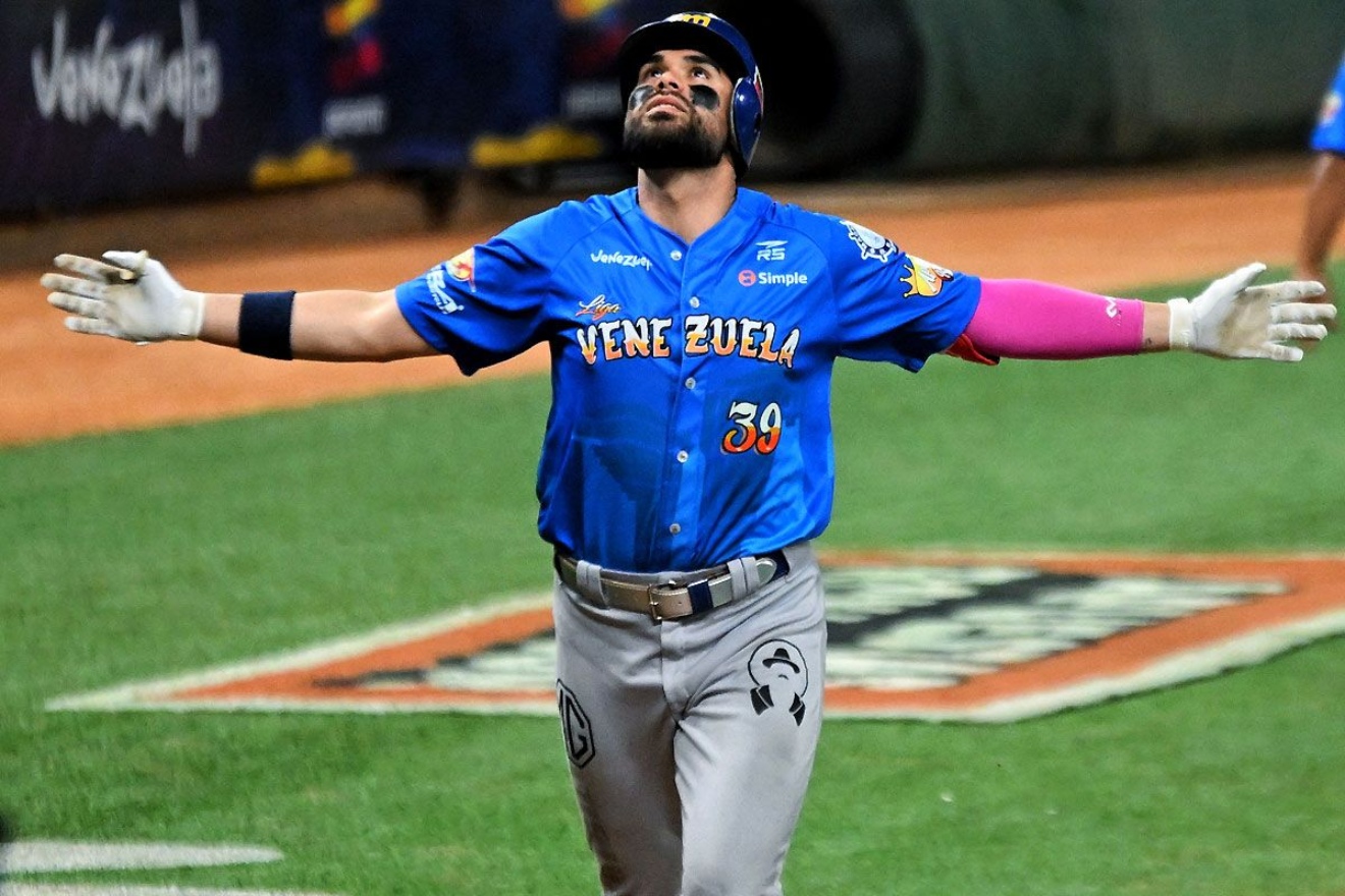 Nunez_Renato_03_Abrir