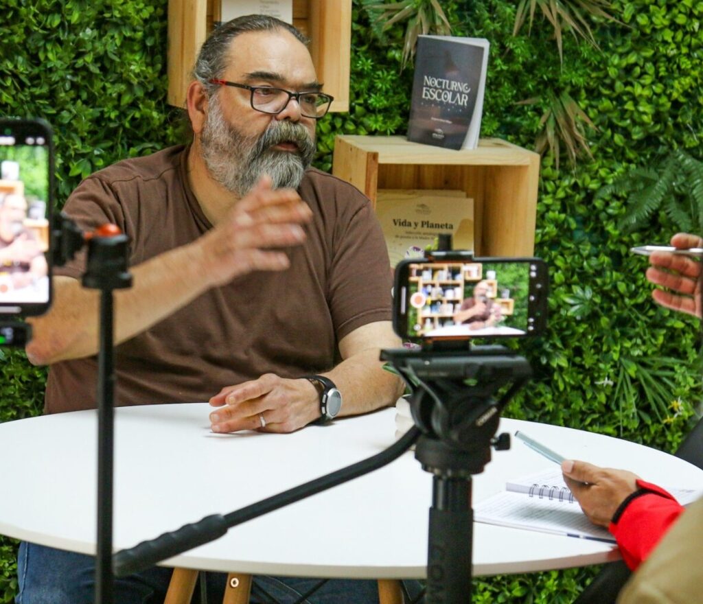 Pedro Vernet: “Mal uso de las playas sentencia a las tortugas marinas”