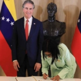 Venezuela y Shell firman Acuerdo Marco y Alianza Técnico-Financiera para desarrollo de producción de petróleo y gas