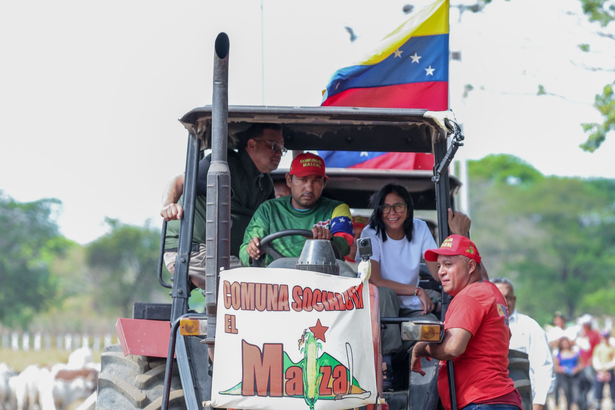 Presidenta (E) Delcy Rodríguez encabeza gran cierre del aniversario de la Comuna el Maizal